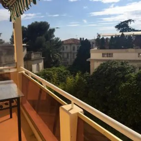 Apartament Pleasant 2 Bed In The Calm Palm Area Of With Beaches Nearby On Sides 1525 Cannes